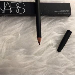 NARS Eyeliner in MAMBO